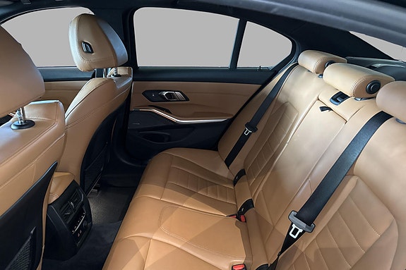 BMW 320d 17 of 29