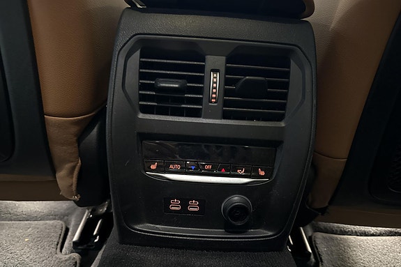 BMW 320d 27 of 29