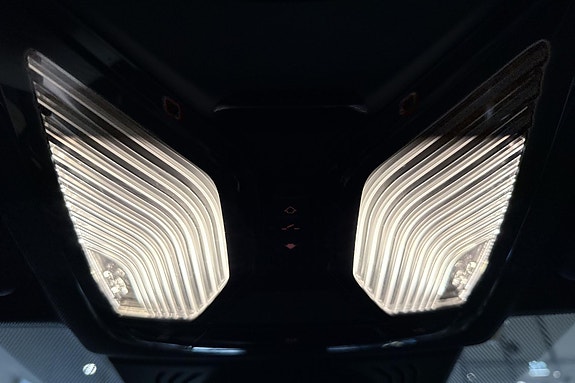BMW 320d 24 of 29