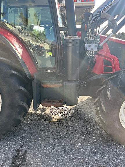 Valtra N163D m/Ølmstad Bunn og buk 2014, kr 630 000,-