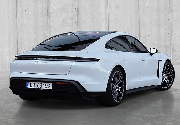 Porsche Taycan 4 of 30