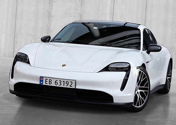 Porsche Taycan 3 of 30