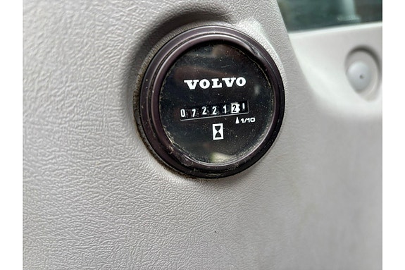 Volvo EC 140 EL 6 of 30