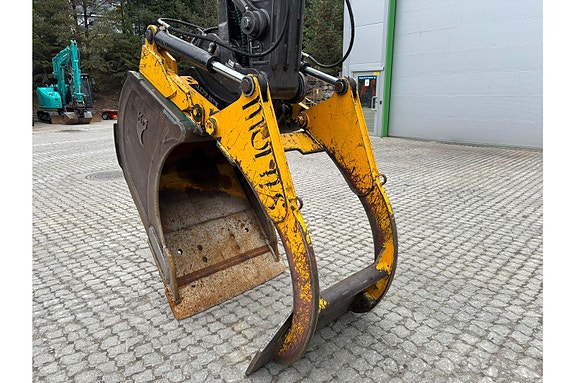 Volvo EC 140 EL 15 of 30