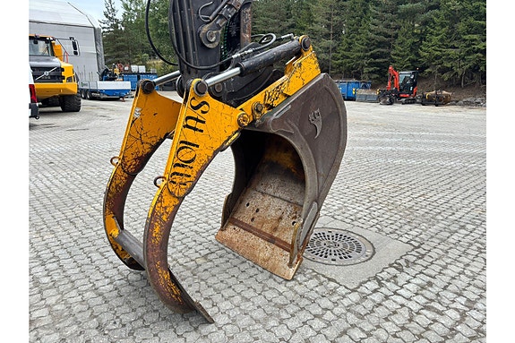 Volvo EC 140 EL 12 of 30