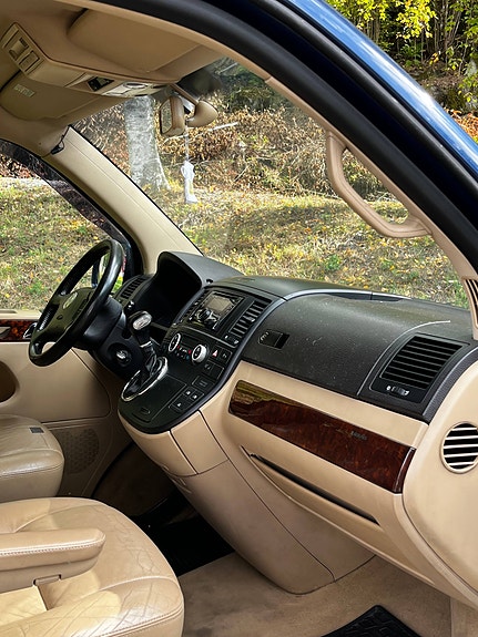 Volkswagen Multivan 11 of 17