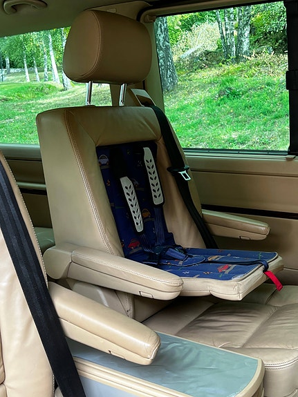 Volkswagen Multivan 12 of 17