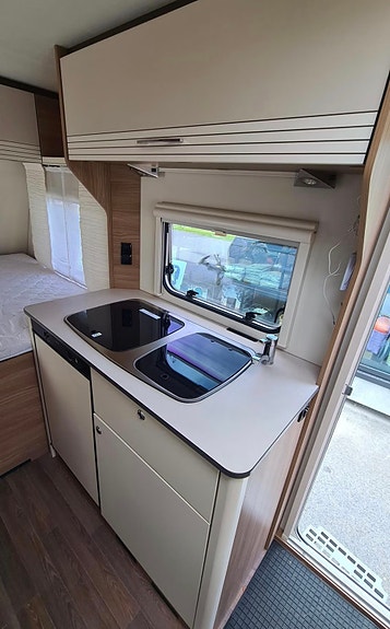 Bürstner Burstner premio life 430 TS 7 of 15