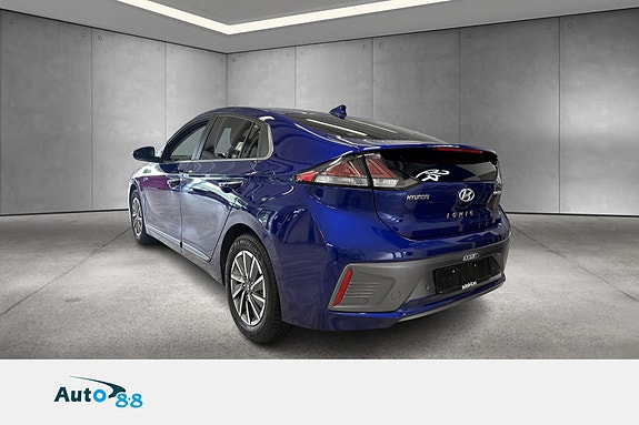 Hyundai IONIQ 3 of 14