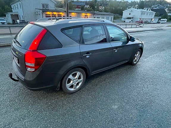 Kia Ceed 8 of 10