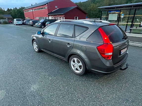 Kia Ceed 6 of 10