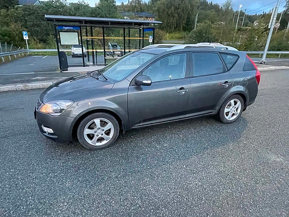 Kia Ceed 5 of 10