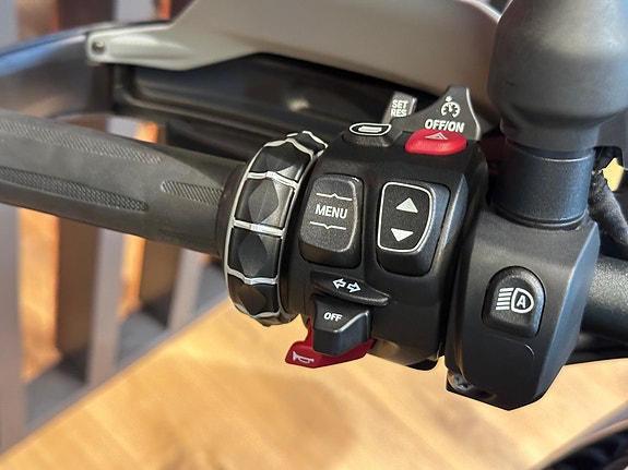 BMW R 1300 GS "Fullutstyrt" med koffertsett 9 of 9