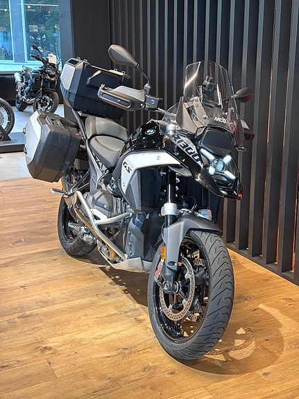 BMW R 1300 GS "Fullutstyrt" med koffertsett 4 of 9