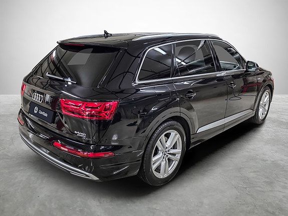 Audi Q7 5 of 30