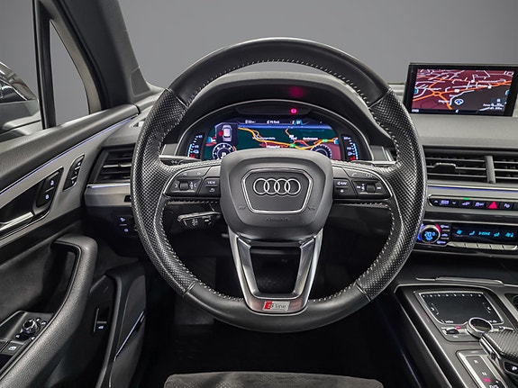 Audi Q7 21 of 30