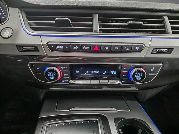 Audi Q7 26 of 30