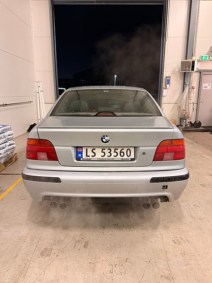 BMW M5 5 of 16