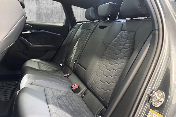Audi A6 e-tron 29 of 29
