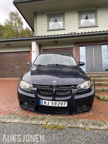 BMW 3-Serie 2 of 18