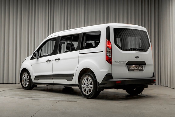 Ford Grand Tourneo Connect 8 of 30