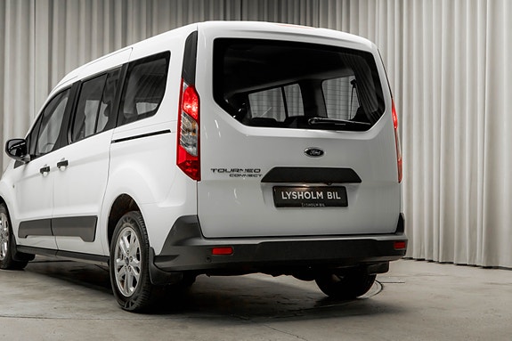 Ford Grand Tourneo Connect 9 of 30