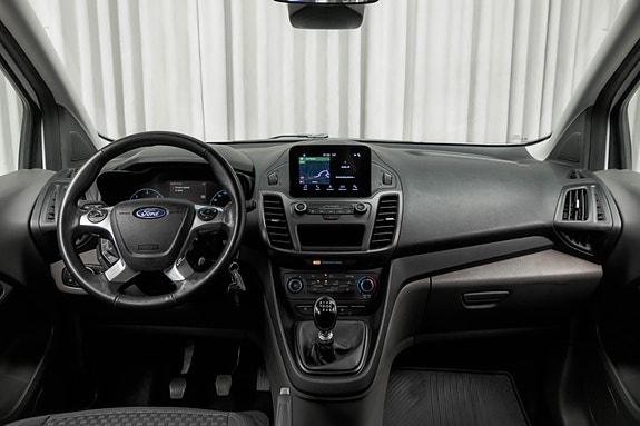 Ford Grand Tourneo Connect 16 of 30