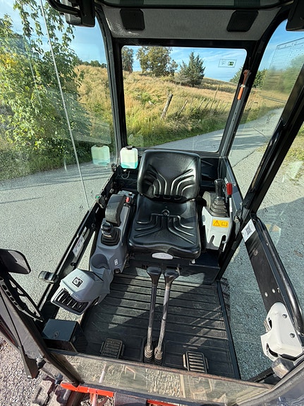 Kubota KX016-4 11 of 16