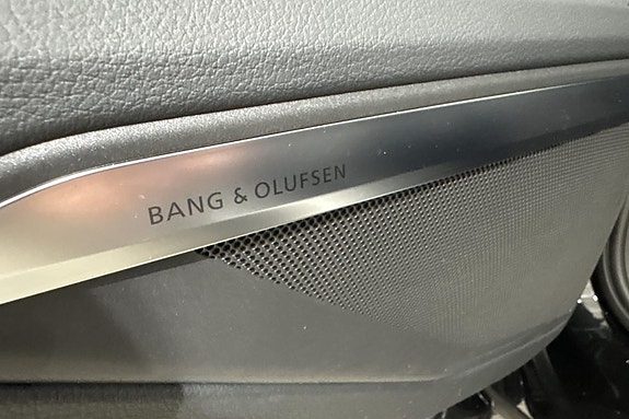 Audi Q8 e-tron 11 of 25