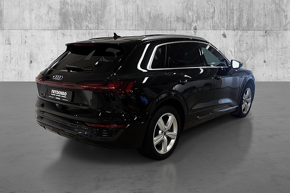Audi Q8 e-tron 4 of 25