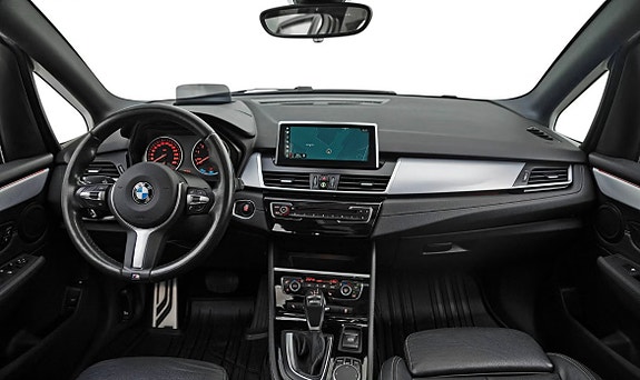 BMW 225xe 11 of 22