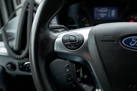 Ford Transit 26 of 30