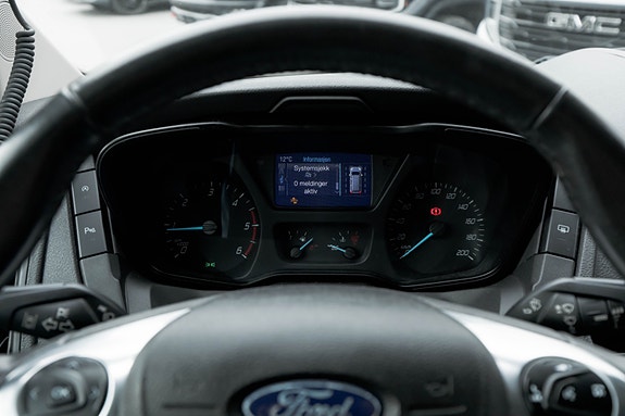 Ford Transit 27 of 30