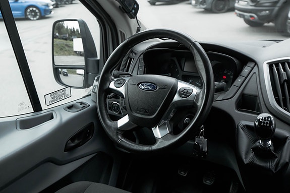 Ford Transit 18 of 30