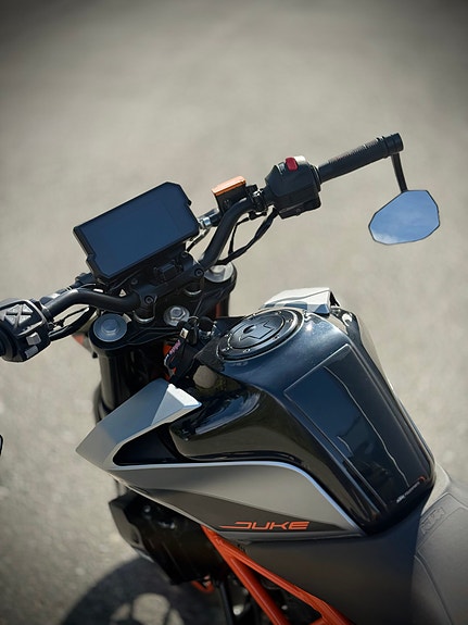 KTM 390 Duke 8 of 8