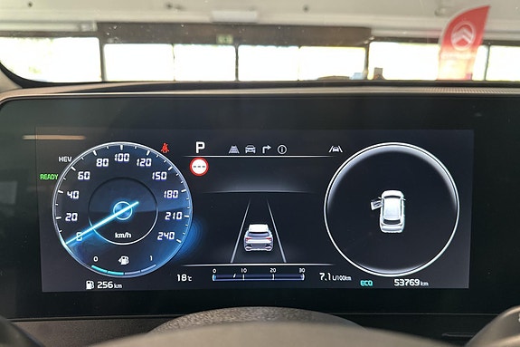 Kia Sportage 10 of 27