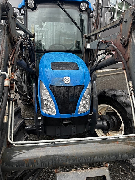 New Holland TN75DA 4 of 26