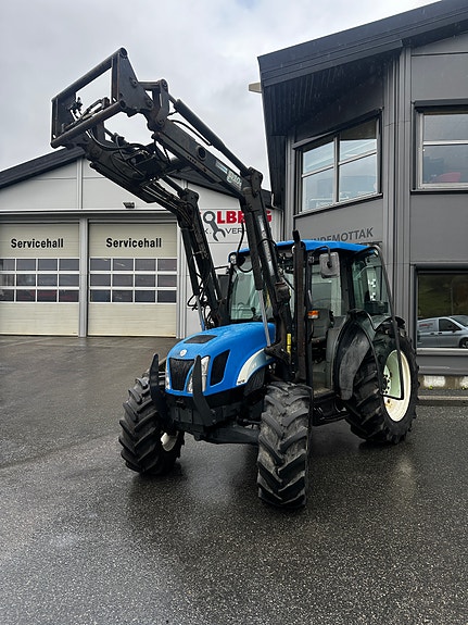 New Holland TN75DA 12 of 26