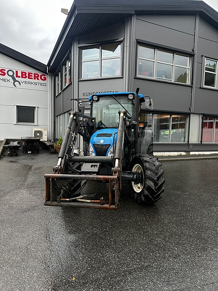 New Holland TN75DA 2 of 26