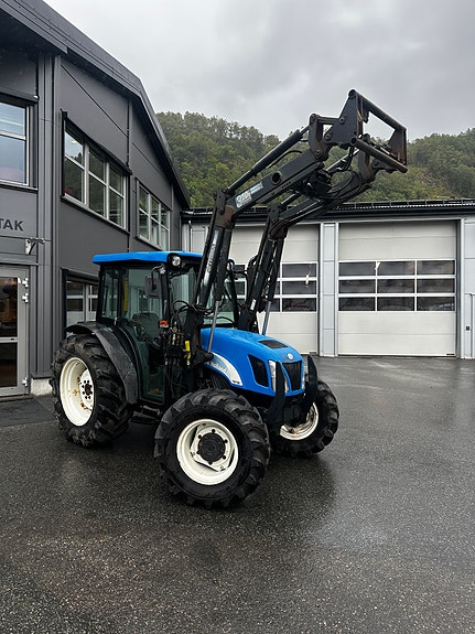 New Holland TN75DA 14 of 26
