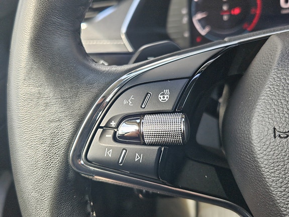 Skoda Octavia 9 of 17