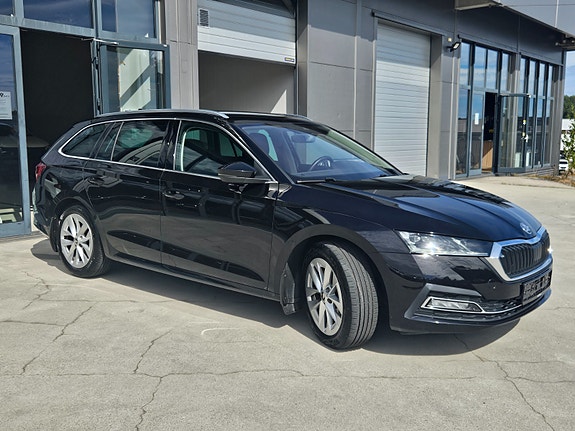 Skoda Octavia 2 of 17