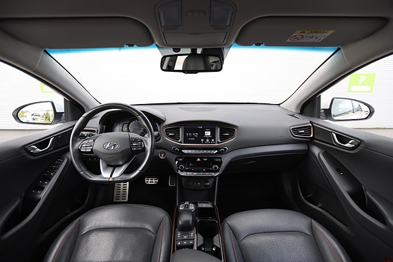 Hyundai IONIQ 21 of 30