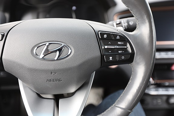 Hyundai IONIQ 25 of 30