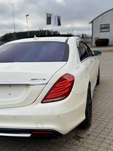 Mercedes-Benz S63 9 of 26