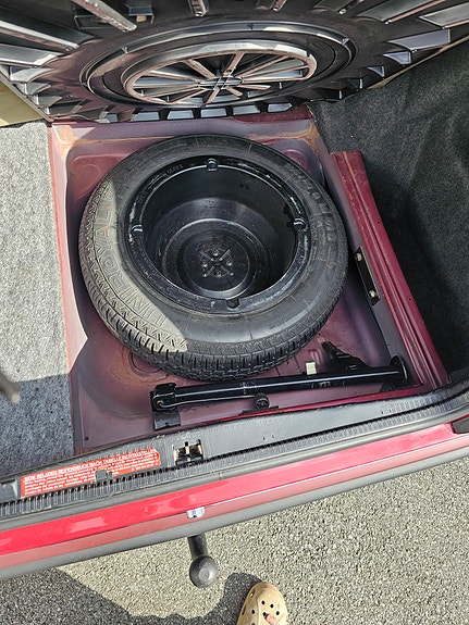 Mercedes-Benz 230 E 20 of 27