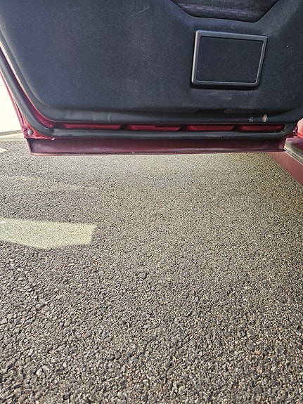 Mercedes-Benz 230 E 13 of 27