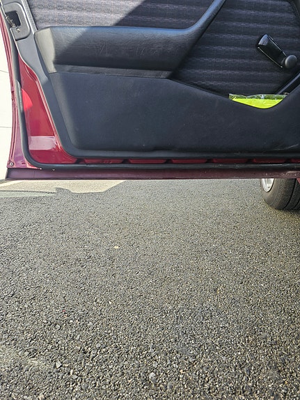 Mercedes-Benz 230 E 12 of 27