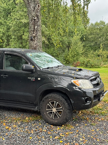 Toyota HiLux 7 of 11