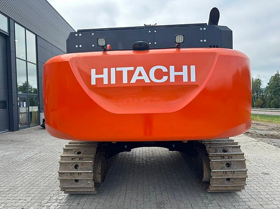 Hitachi ZX 350 LC-7 4 of 17